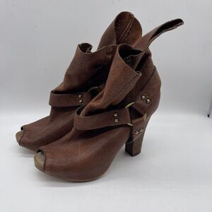 Apepazza Size 8 Peeptoe Leather Booties Shoes Heels Brown